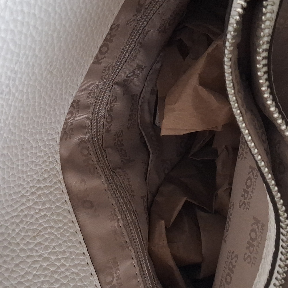 Michael Kors White With Silver Harware Satchel Bag - Large - Picture 14 of 16